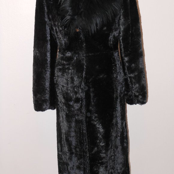 NUCOLLECTION BEAUTIFUL FAUX FUR FULL LENGTH COAT SIZE MEDIUM - Picture 12 of 14